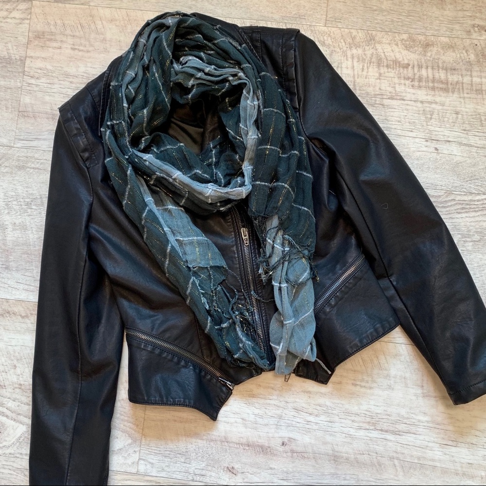 UO Blue Ombré Scarf w/ Gold Tinsel